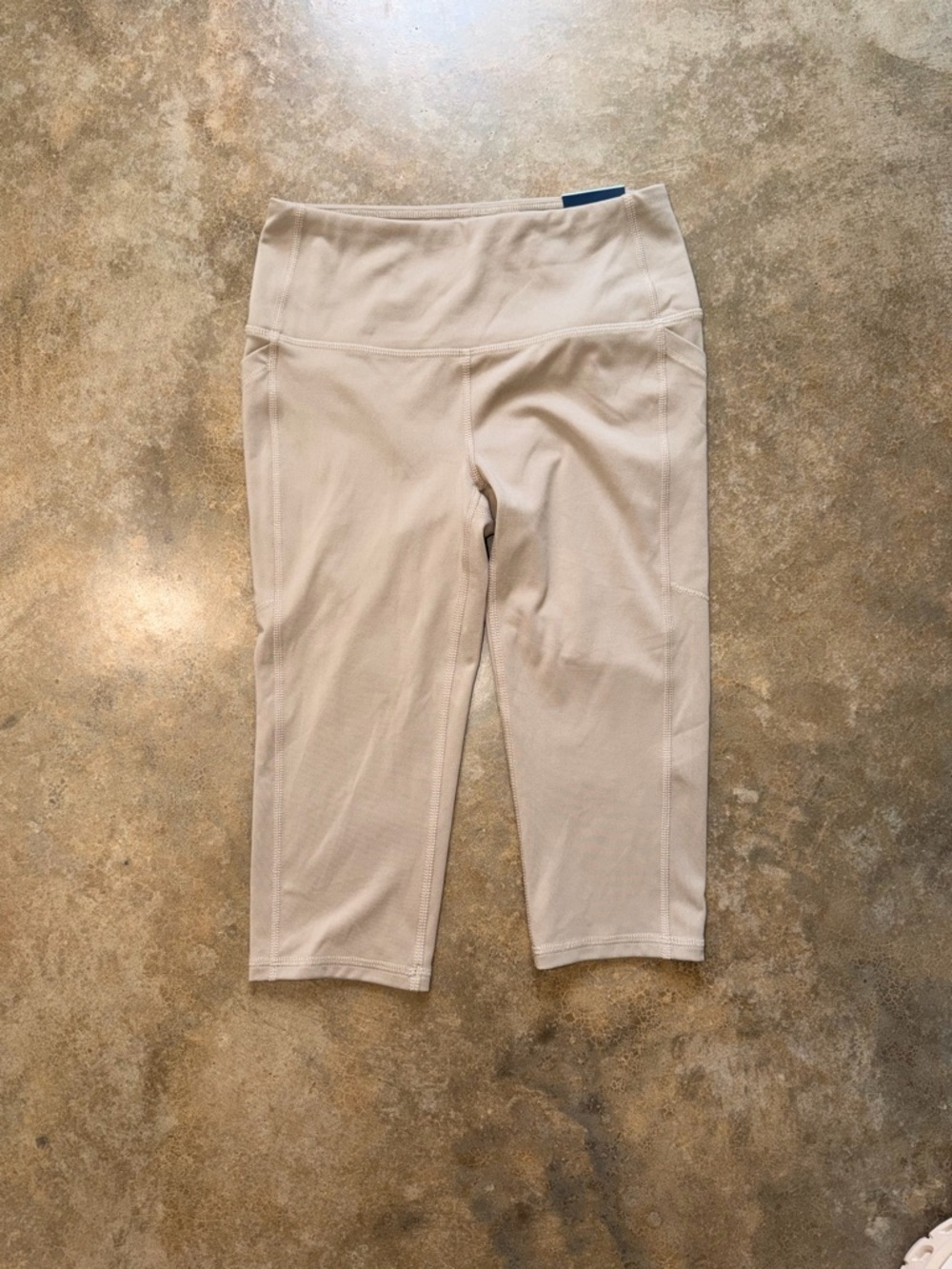 DSG Momentum High Rise Crop Leggings XS Taupe Athletic NWT